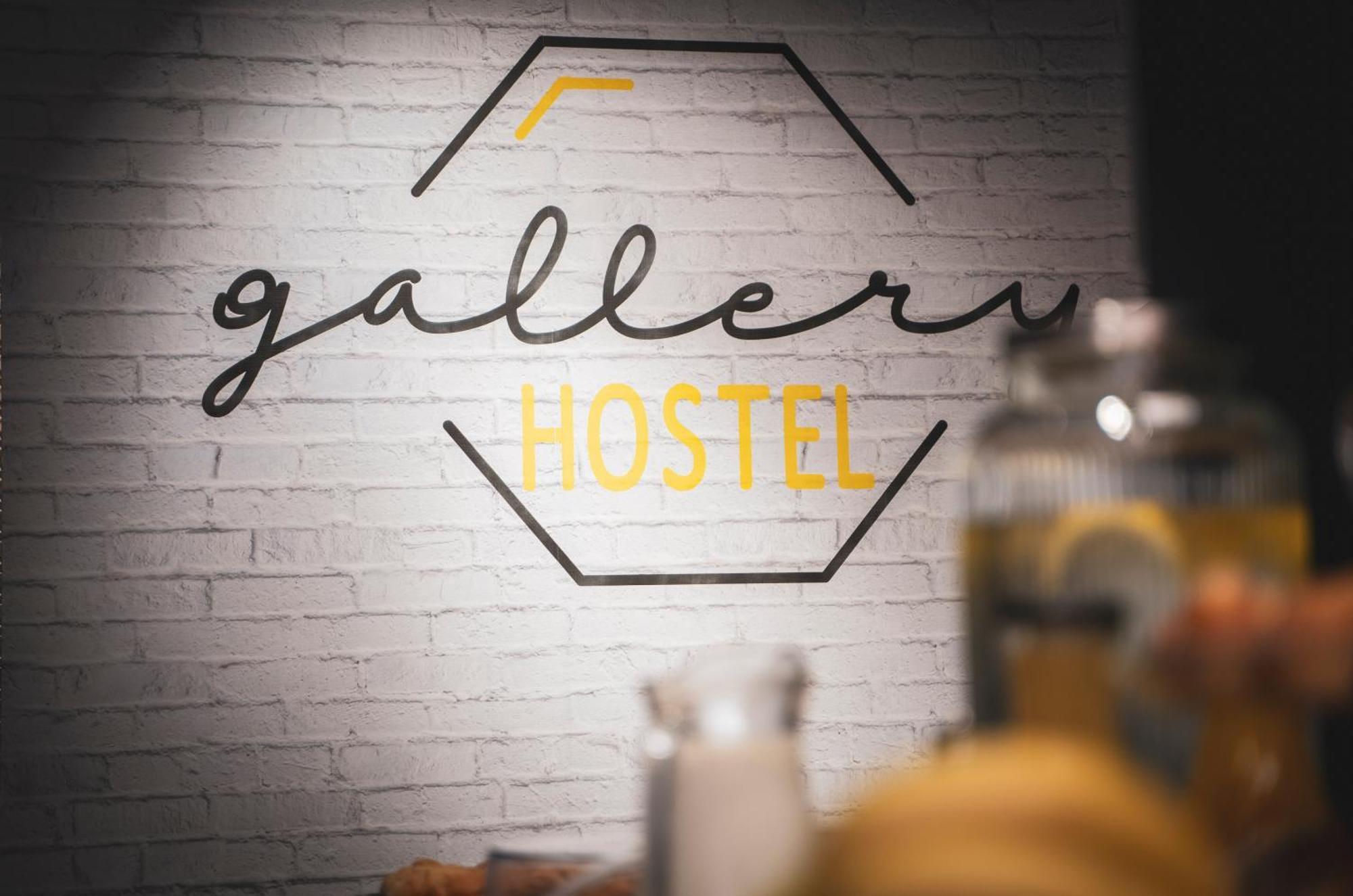 Gallery Hostel Madrid Residencia Buitenkant foto